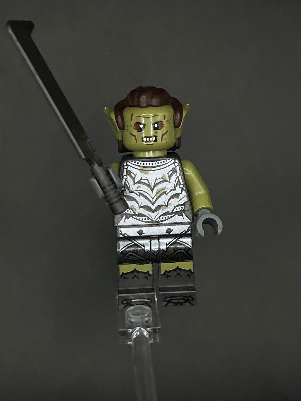 LEGO Minifigura Orc Armadura Gris - Colección Legendaria