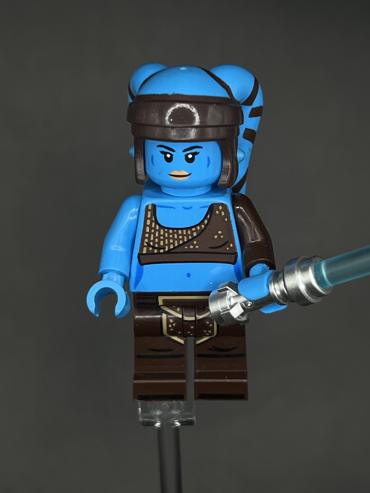 LEGO Minifigura Aayla Secura - Star Wars Legendaria