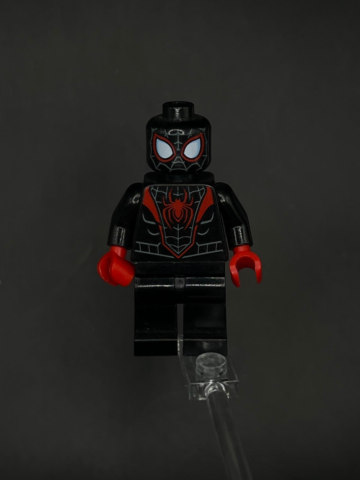 LEGO Minifigura Miles Moralesmanos Rojas - Marvel Épica