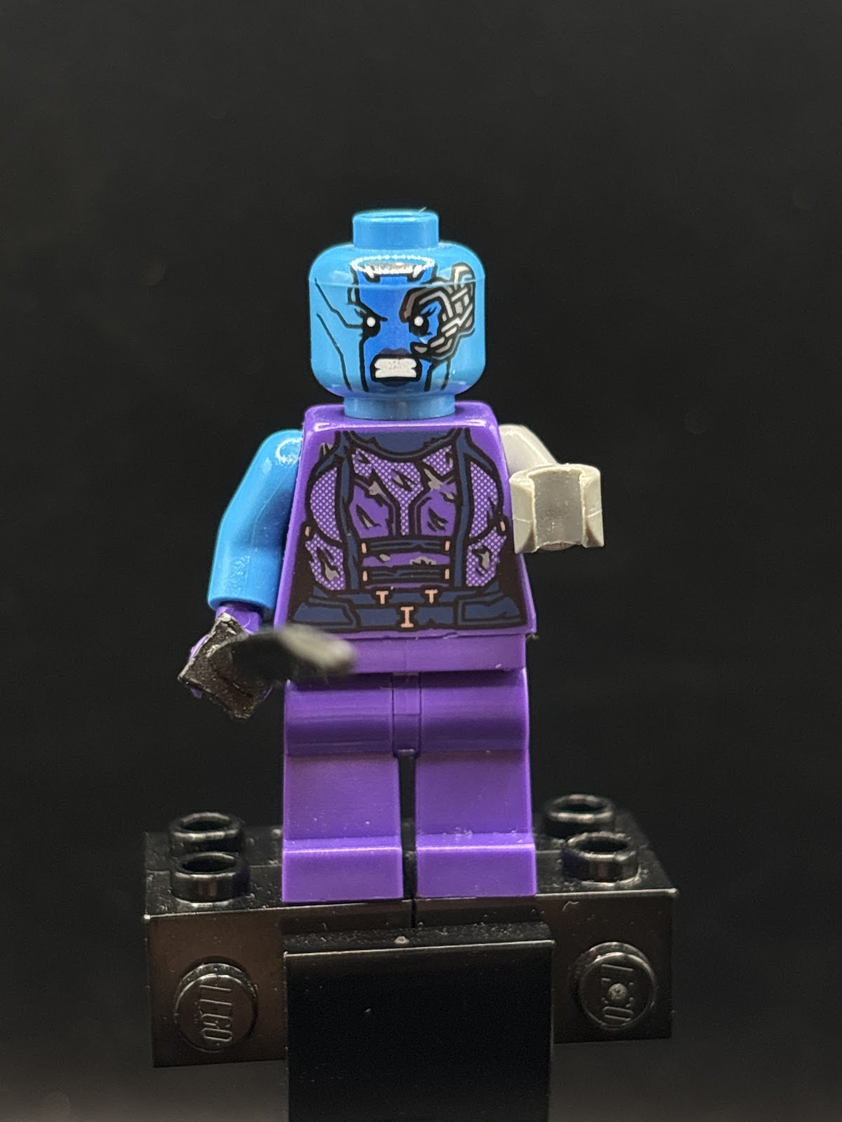Nebula - Dark Azure Head, Torn Outfit - Foto real - DagaBlocks