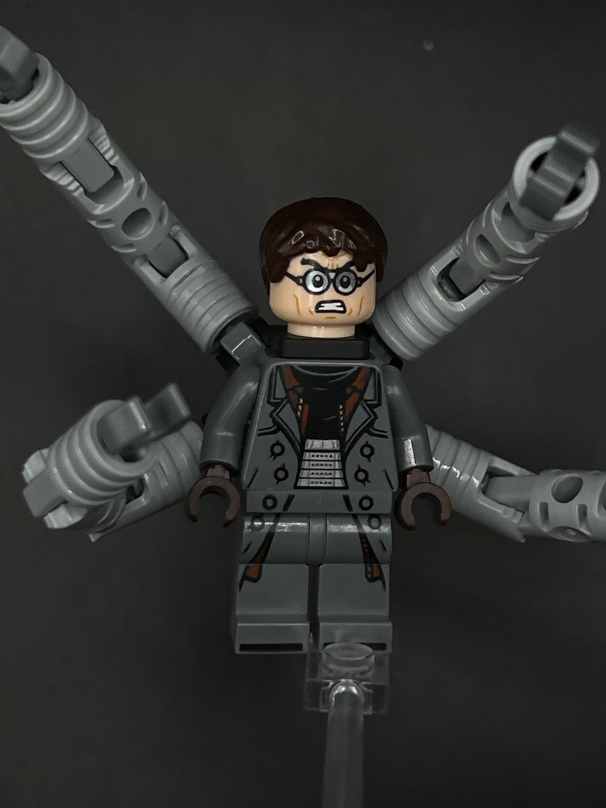 LEGO Minifigura Doctor Octopus Traje Gris - Marvel Épica