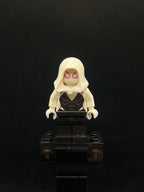 Ghost-Spider / Spider-Gwen (Gwen Stacy) - Black Legs, White Hood - Foto real - DagaBlocks