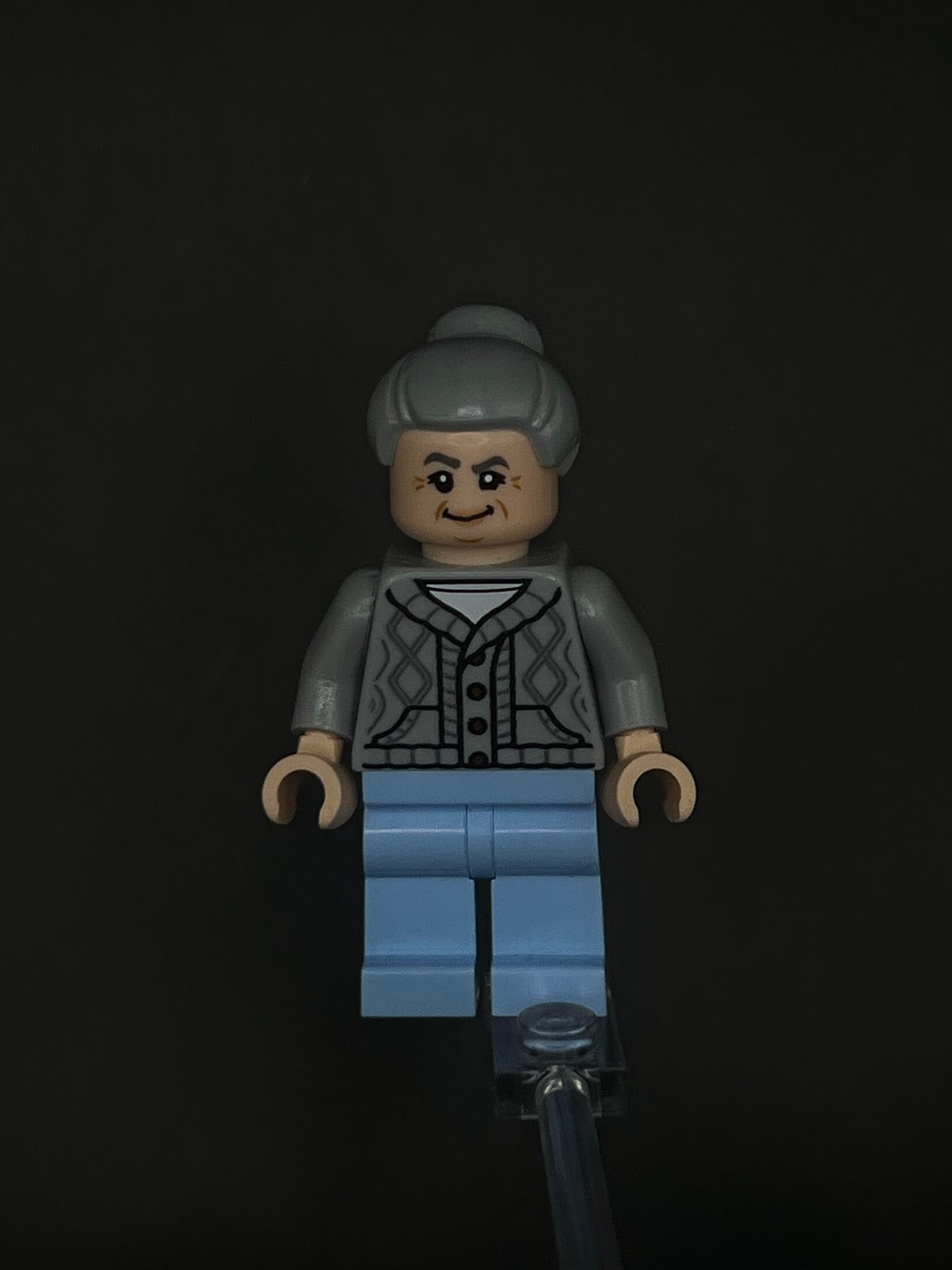 LEGO Minifigura Tia May - Marvel Épica
