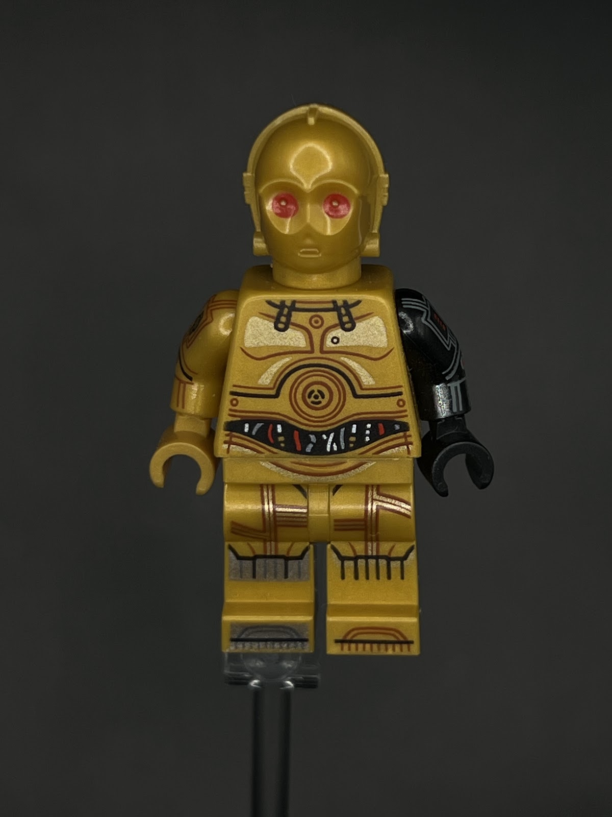 LEGO Minifigura C-3Po Brazo Negro - Star Wars Legendaria