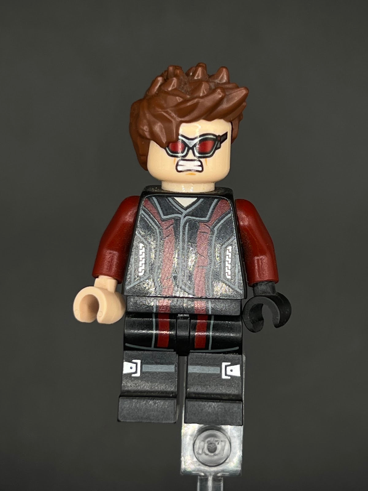 LEGO Minifigura Hawkeye Black And Dark Red Suit - Marvel Épica