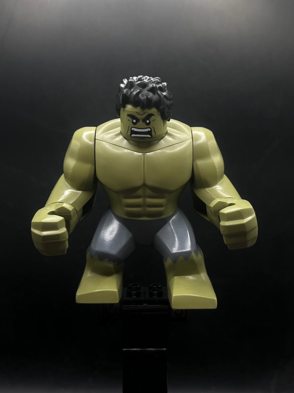 Hulk - Giant, Dark Bluish Gray Pants, Raging - Foto real - DagaBlocks