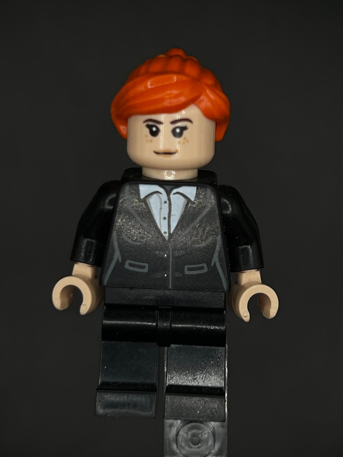 LEGO Minifigura Pepper Pots Black Suit - Marvel Épica