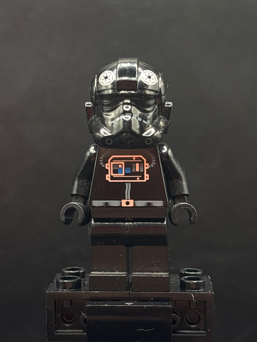 Imperial TIE Fighter Pilot - Reddish Brown Head - Foto real - DagaBlocks