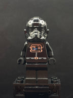 Imperial TIE Fighter Pilot - Reddish Brown Head - Foto real - DagaBlocks