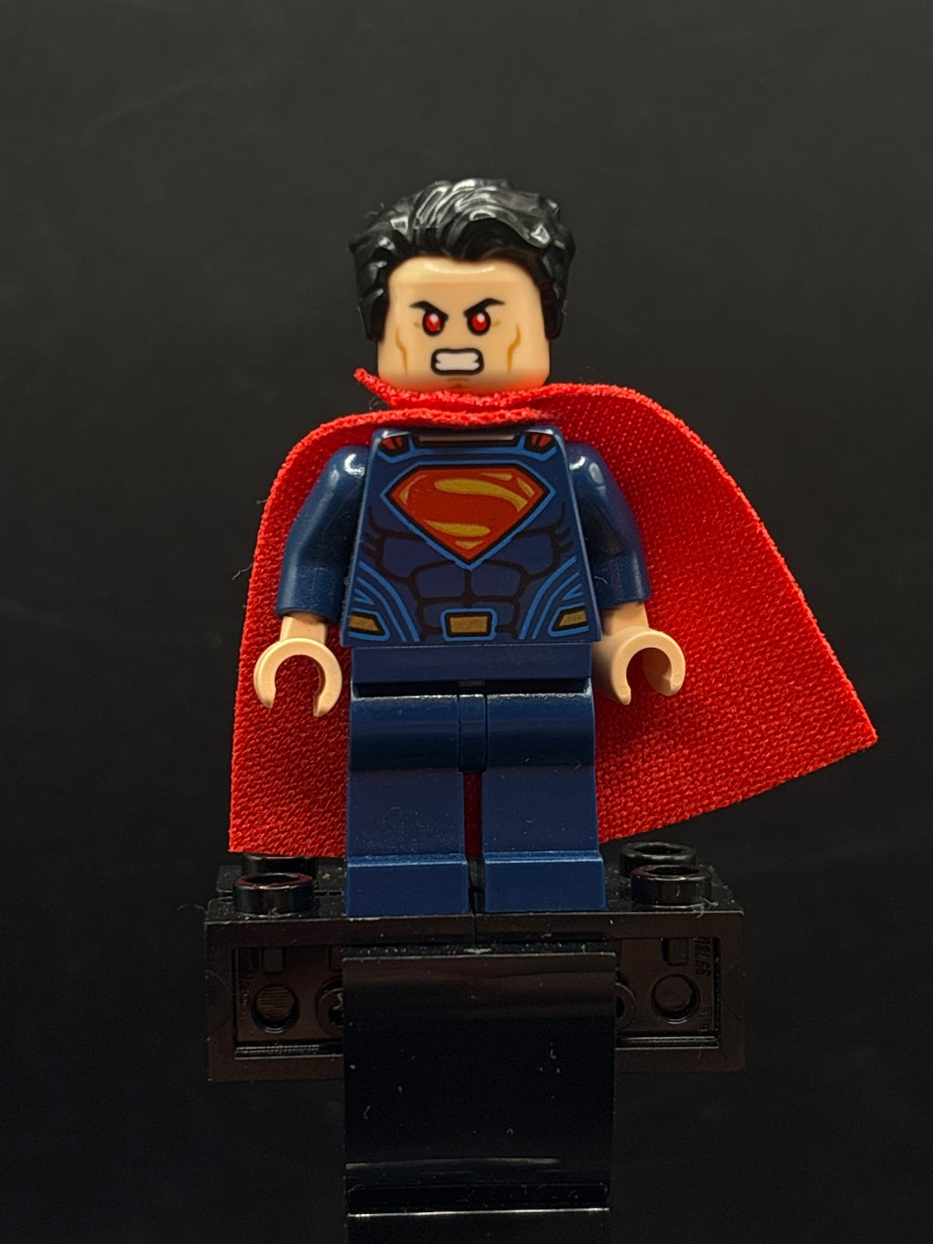 Superman - Dark Blue Suit, Spongy Cape, Plain Legs - Foto real - DagaBlocks