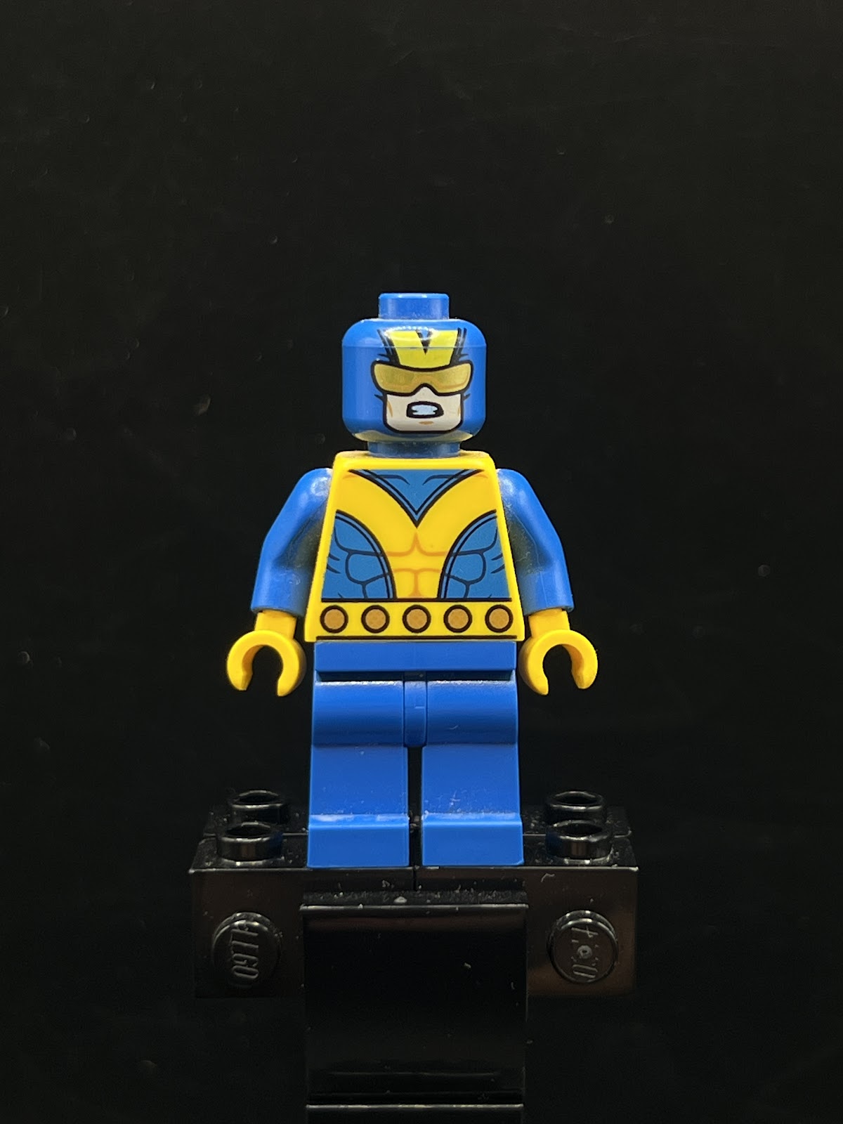 Giant-Man Hank Pym - Foto real - DagaBlocks