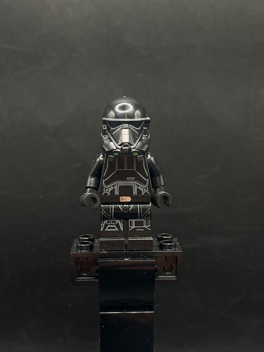 Imperial Death Trooper - Black Armor - Foto real - DagaBlocks