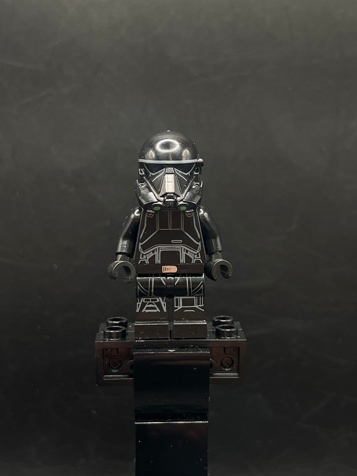 Imperial Death Trooper - Black Armor - Foto real - DagaBlocks