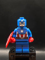 Captain America - Blue Suit, Red Hands, Mask - Foto real - DagaBlocks