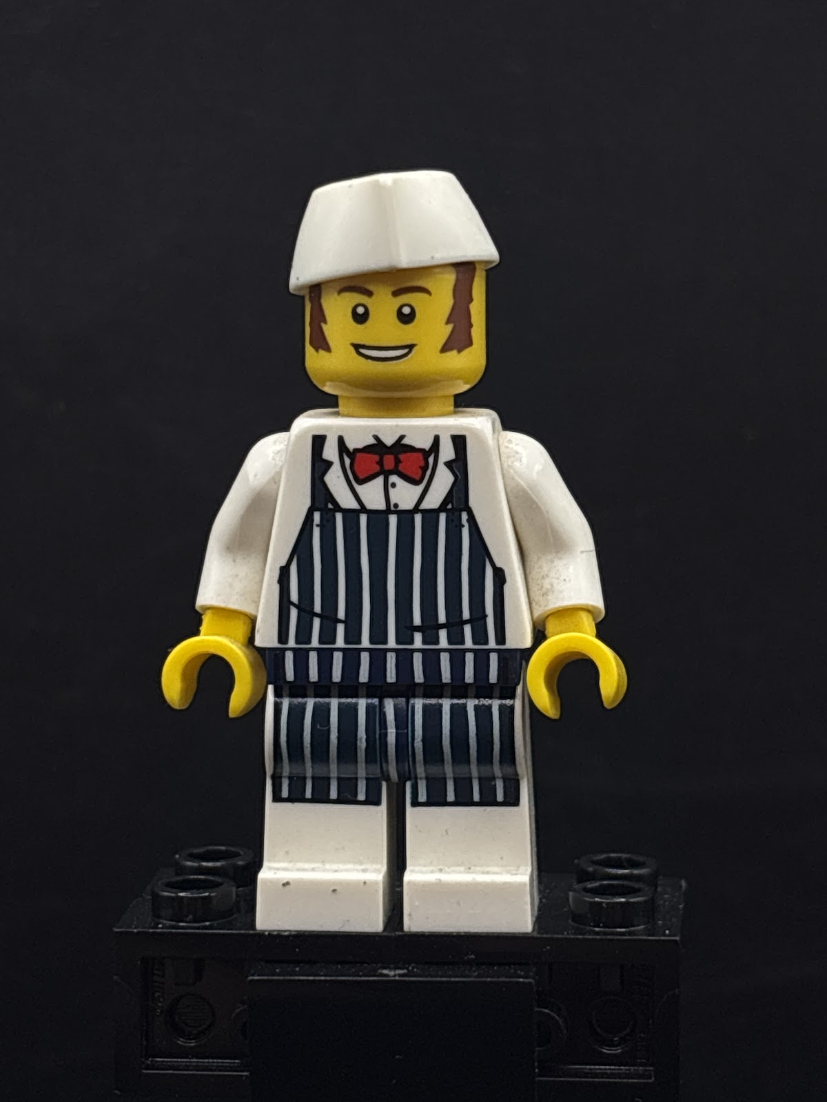 Butcher, Series 6 (Minifigure Only without Stand and Accessories) - Foto real - DagaBlocks