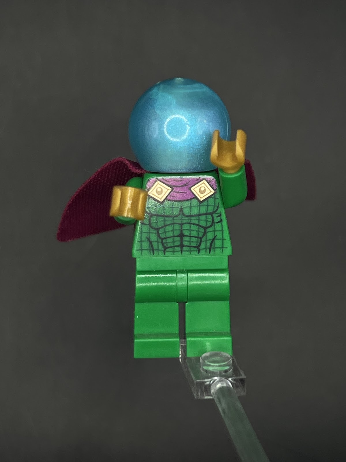 LEGO Minifigura Misterio Capa Morada Fuerte - Marvel Épica