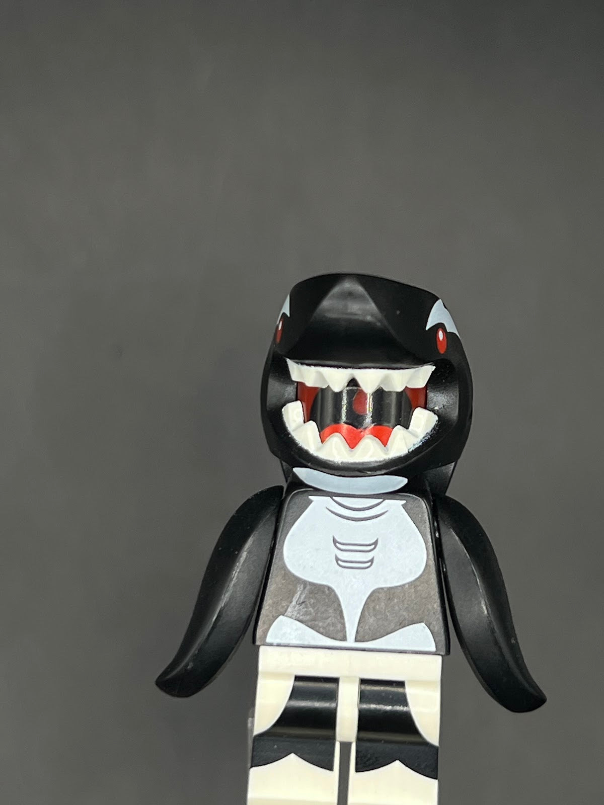 LEGO Minifigura Orca - DC Épica