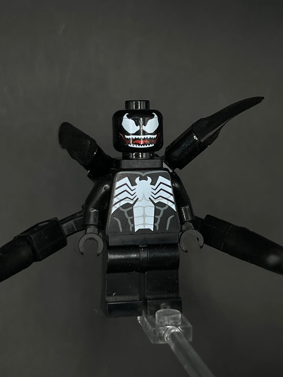LEGO Minifigura Venom Tentaculos Atrás - Marvel Épica