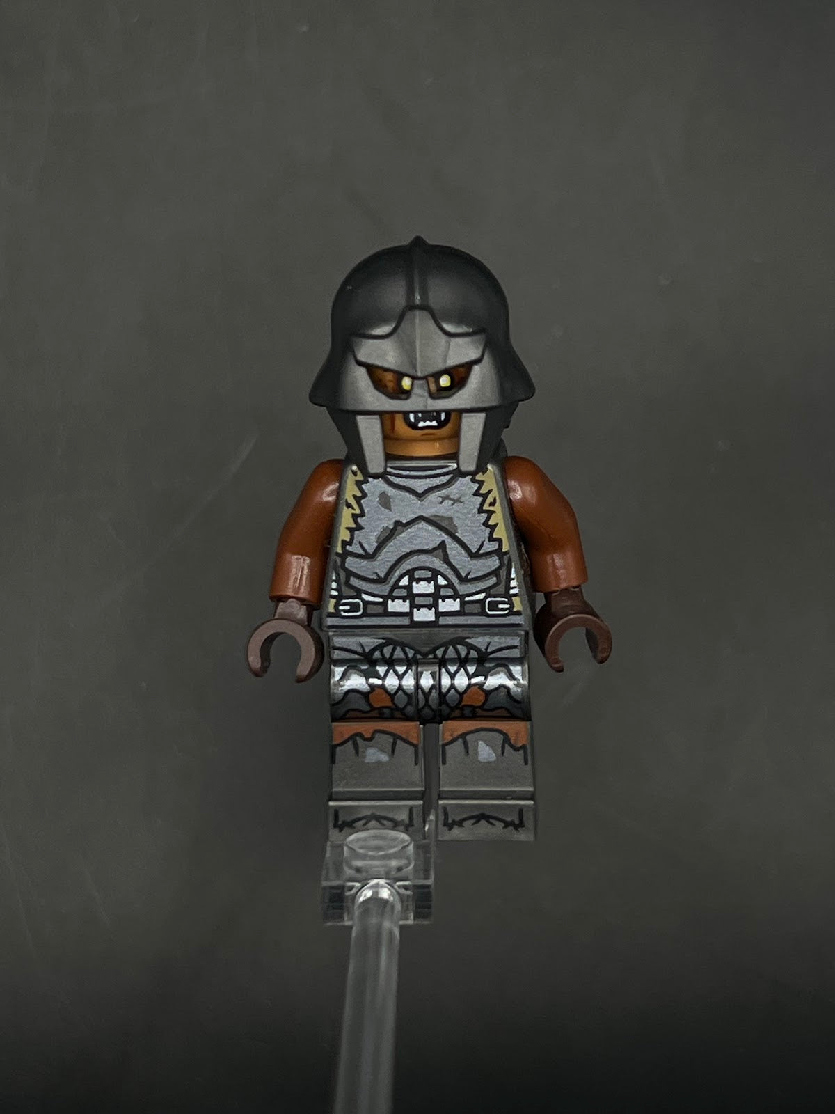 LEGO Minifigura Orc Con Casco - Colección Legendaria