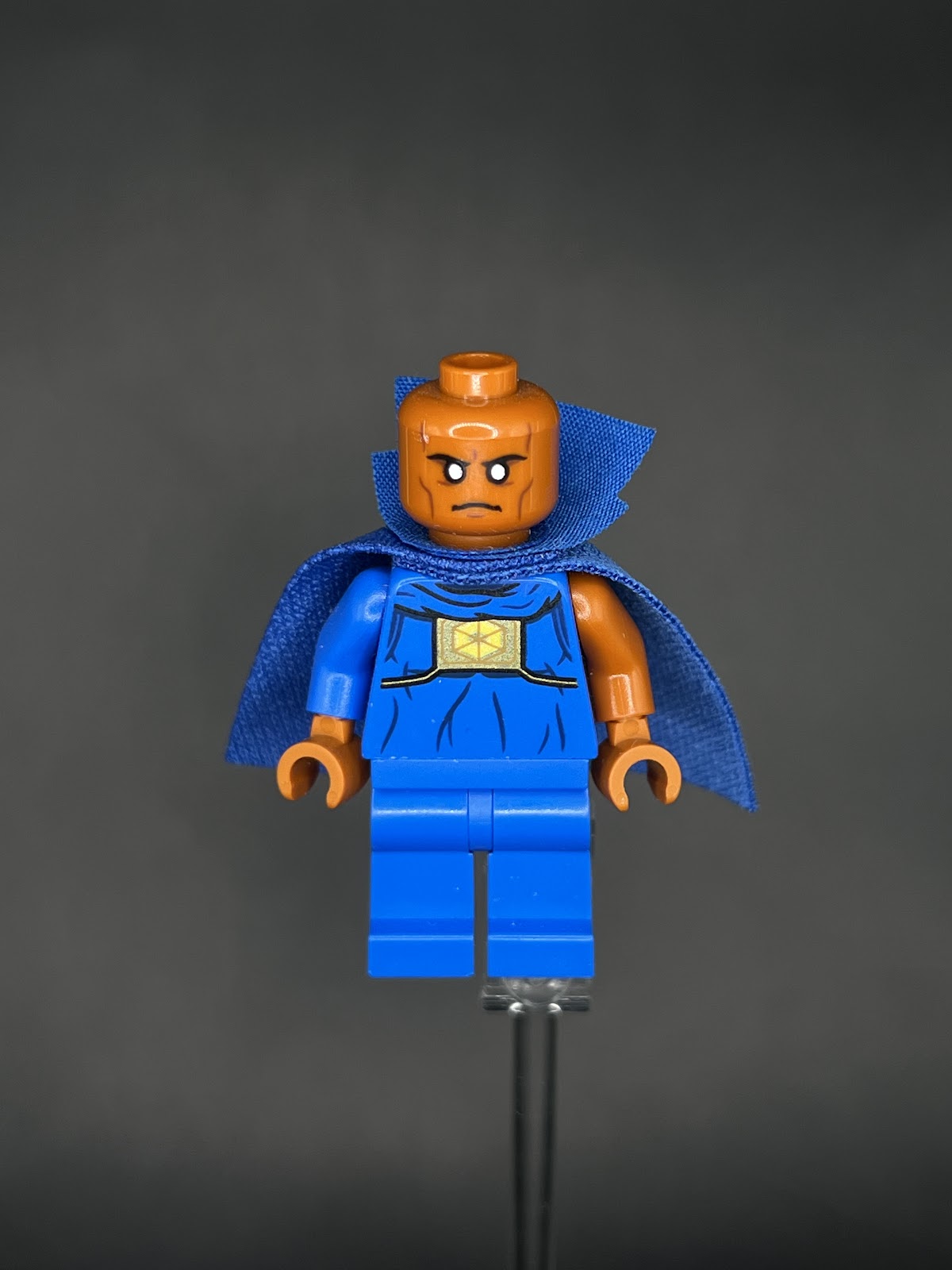 LEGO Minifigura The Watcher - Marvel Legendaria