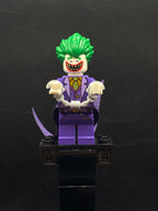 The Joker - Long Coattails, Smile with Pointed Teeth Grin - Foto real - DagaBlocks