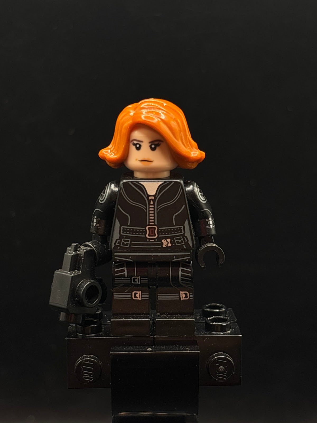 Black Widow - Black Jumpsuit, Dark Orange Short Hair, Printed Legs, Printed Arms - Foto real - DagaBlocks