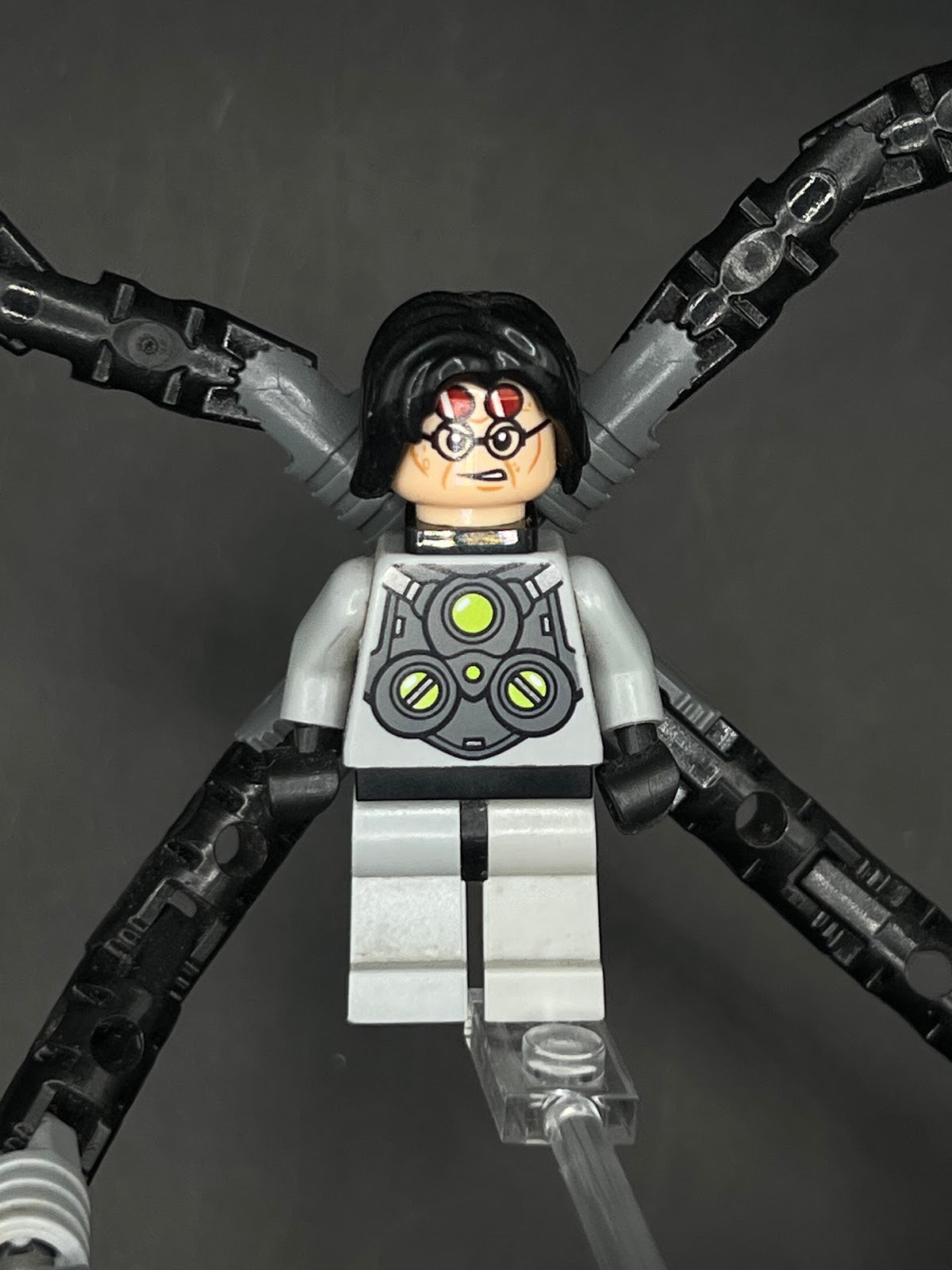 LEGO Minifigura Doc Ock Traje Gris Con Bolas Verdes - Marvel Épica