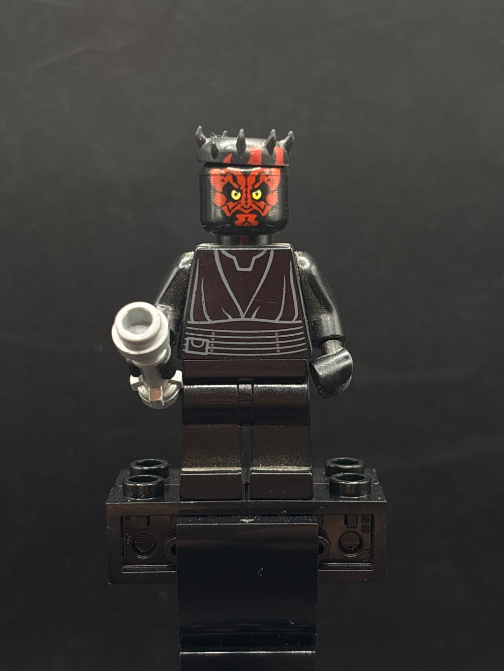 Darth Maul - Horns and Cape, Plain Legs - Foto real - DagaBlocks