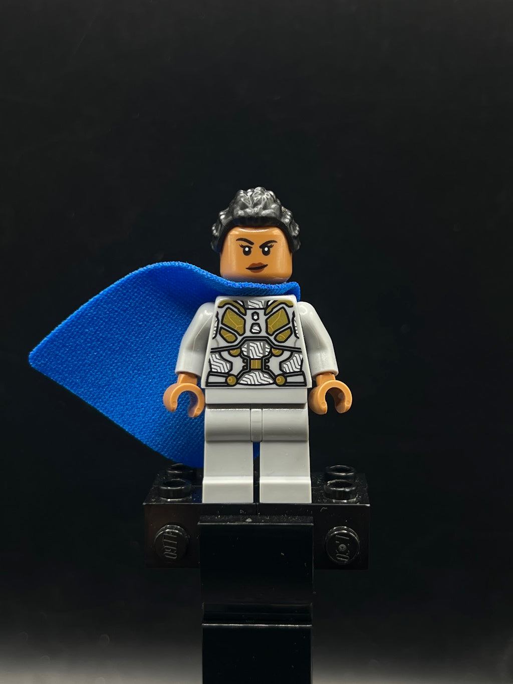 Valkyrie - Light Bluish Gray Suit - Foto real - DagaBlocks