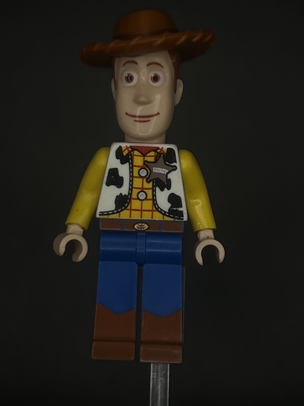 LEGO Minifigura Woody Long Legs - Disney Épica