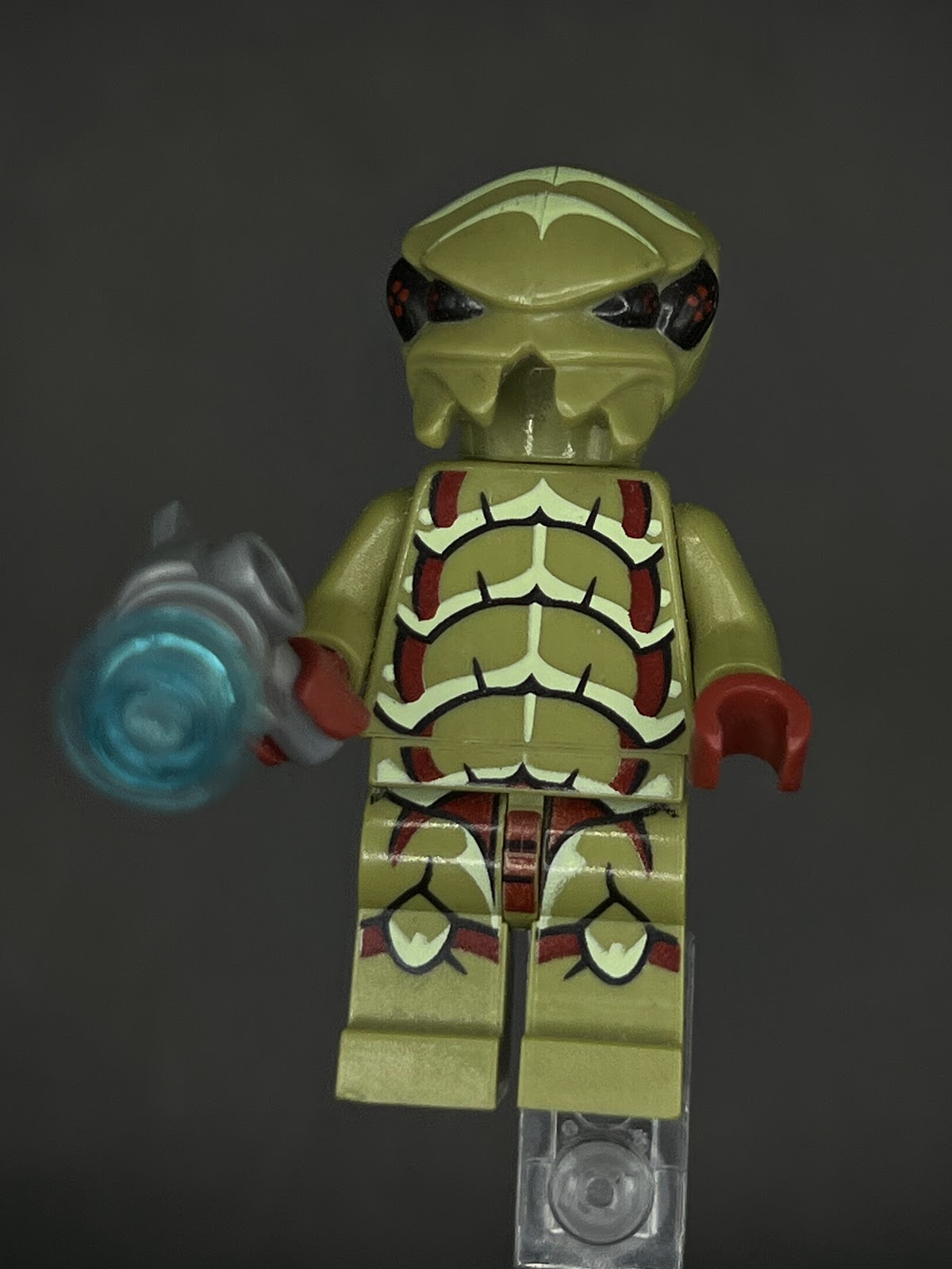 LEGO Minifigura Alien Buggoid - Colección Épica