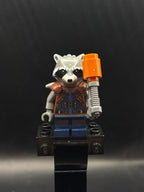 Rocket Raccoon - Dark Blue and Reddish Brown Outfit, Dark Bluish Gray Head - Foto real - DagaBlocks