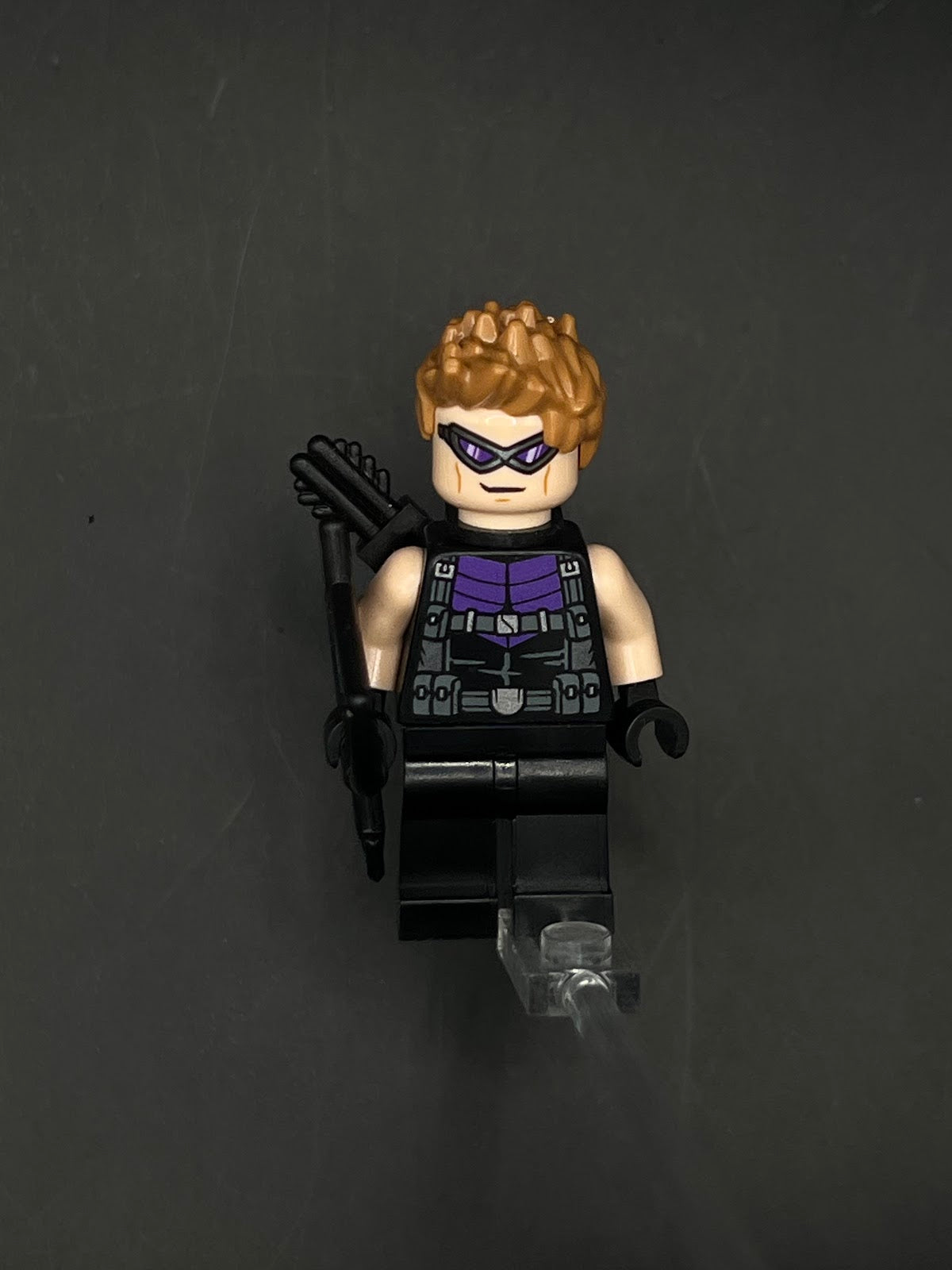 LEGO Minifigura Hawkeye Sin Mangas Pecho Morado - Marvel Legendaria