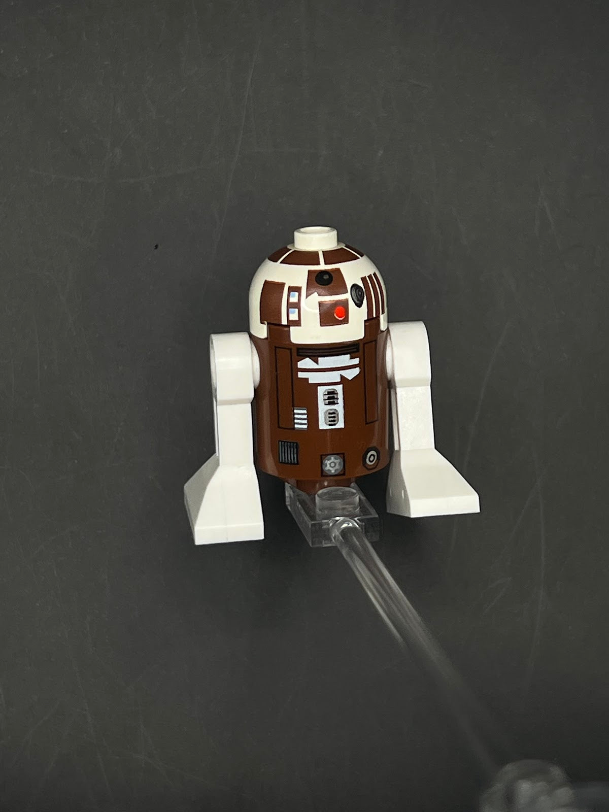 LEGO Minifigura R7-D4 - Star Wars Legendaria