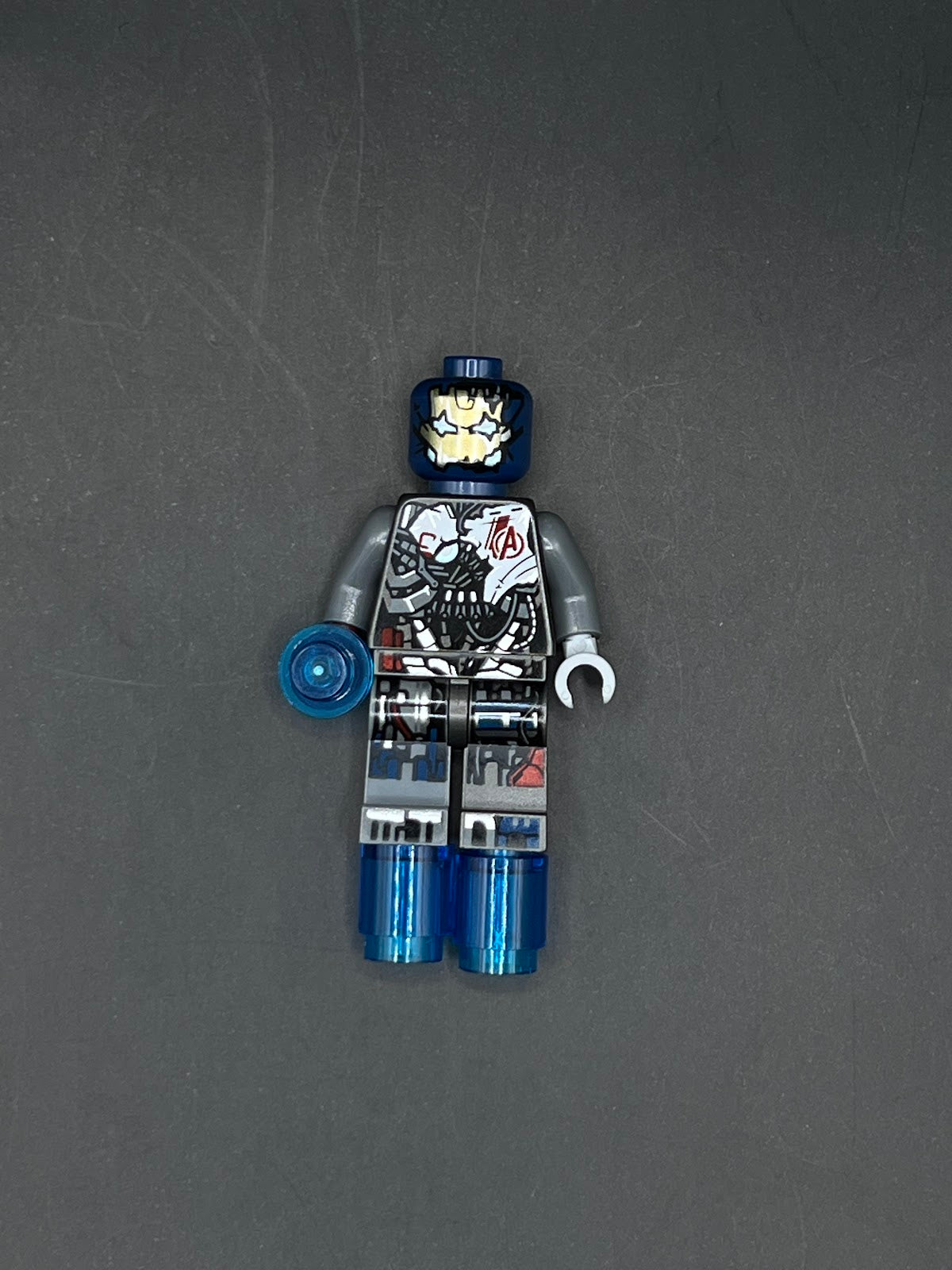 LEGO Minifigura Ultron Mk1 - Marvel Legendaria