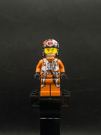 Poe Dameron (Pilot Jumpsuit, Helmet) - Foto real - DagaBlocks
