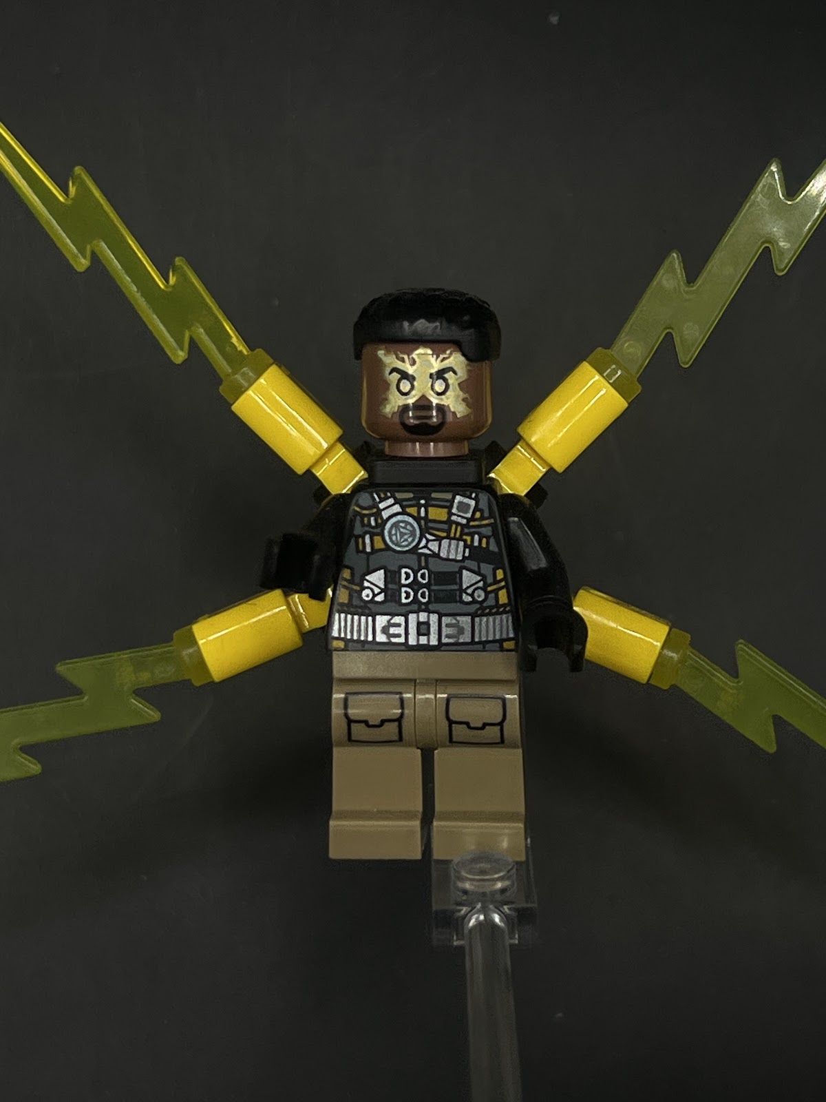 LEGO Minifigura Electro - Marvel Épica
