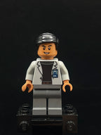 Dr. Henry Wu - Light Bluish Gray Jacket, Smile / Angry Frown - Foto real - DagaBlocks