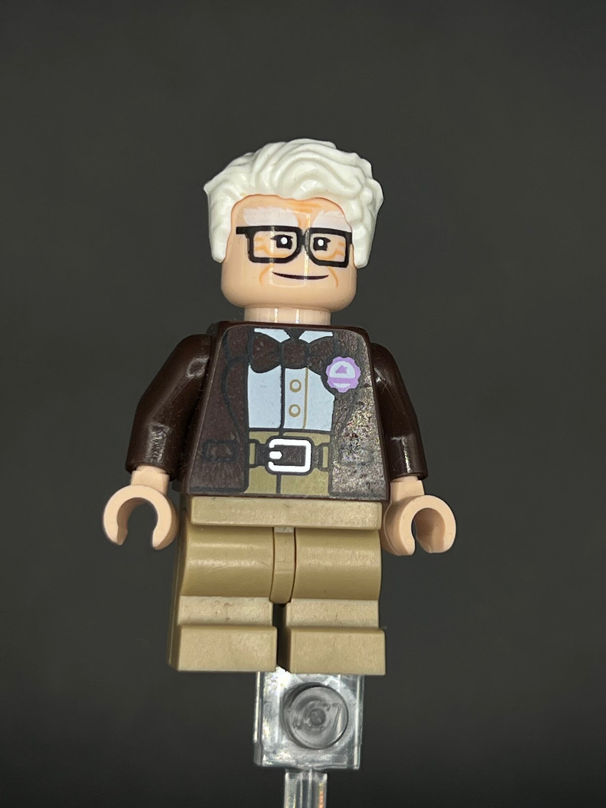 LEGO Minifigura Carl Fredricksen - Disney Épica