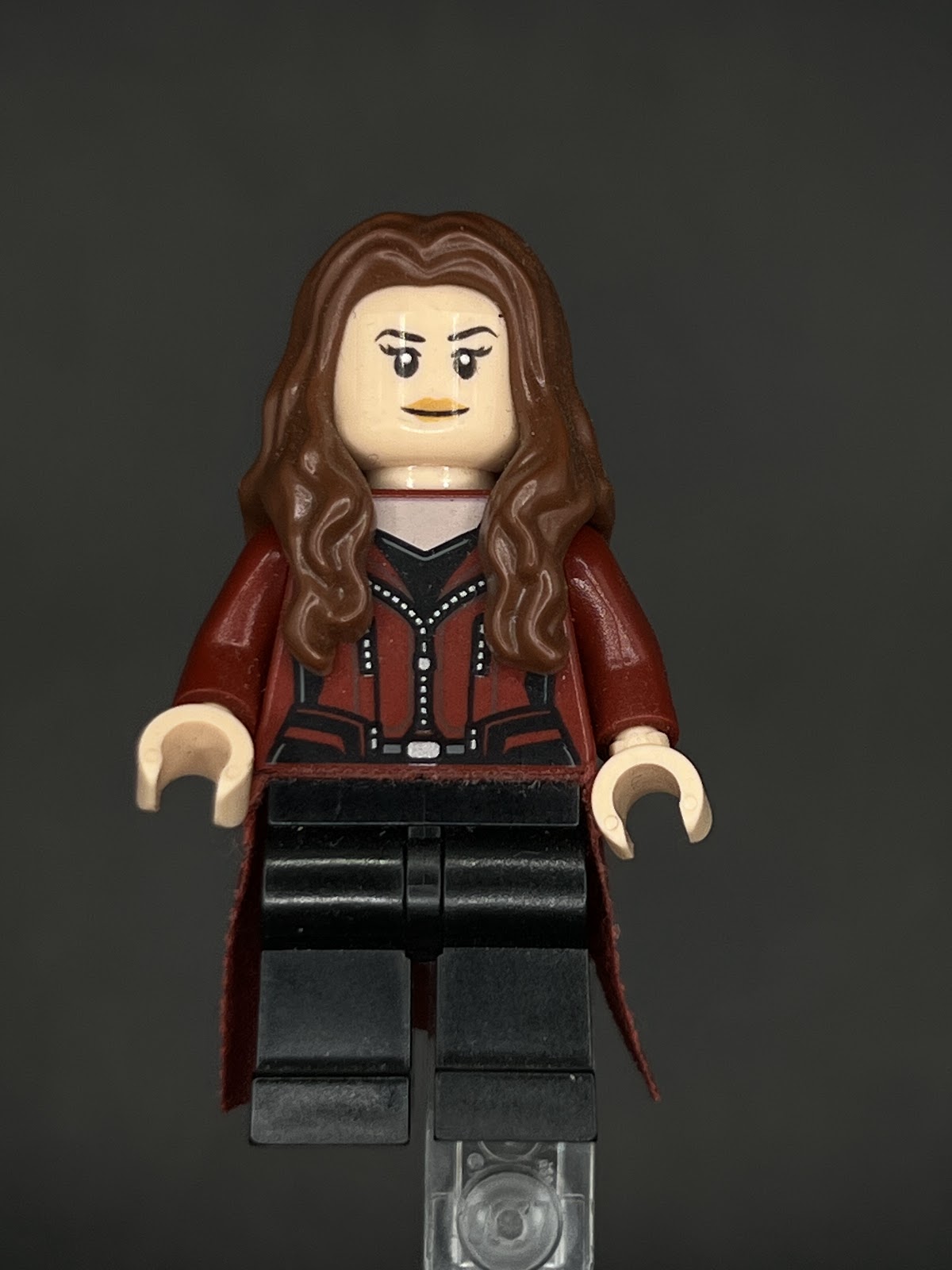 LEGO Minifigura Scarlet Witch - Marvel Épica