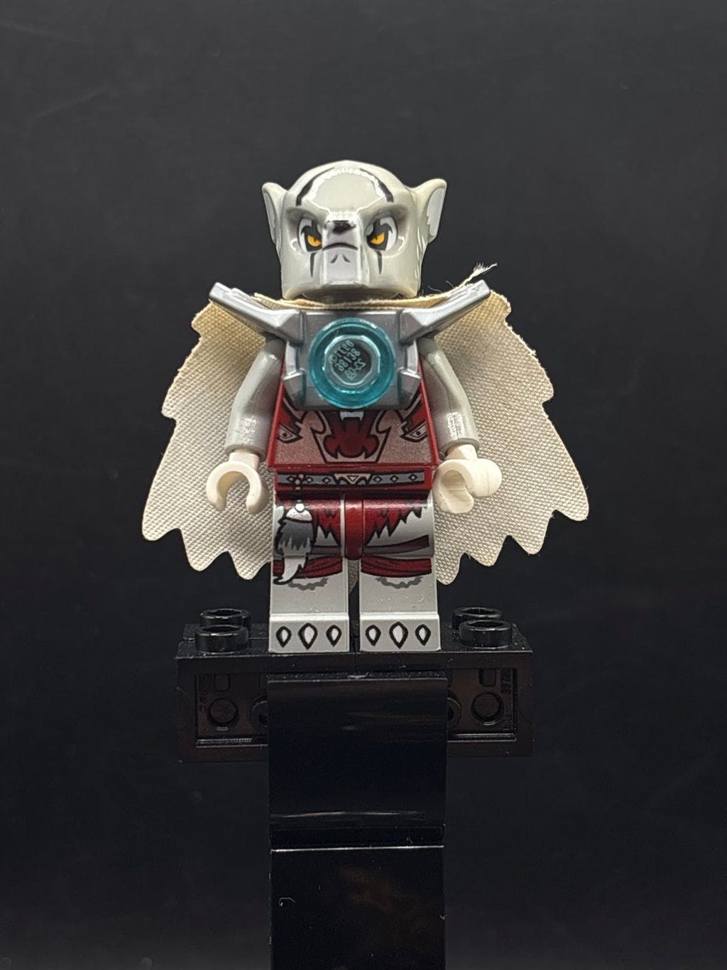 Worriz - Flat Silver Armor, Cape - Foto real - DagaBlocks