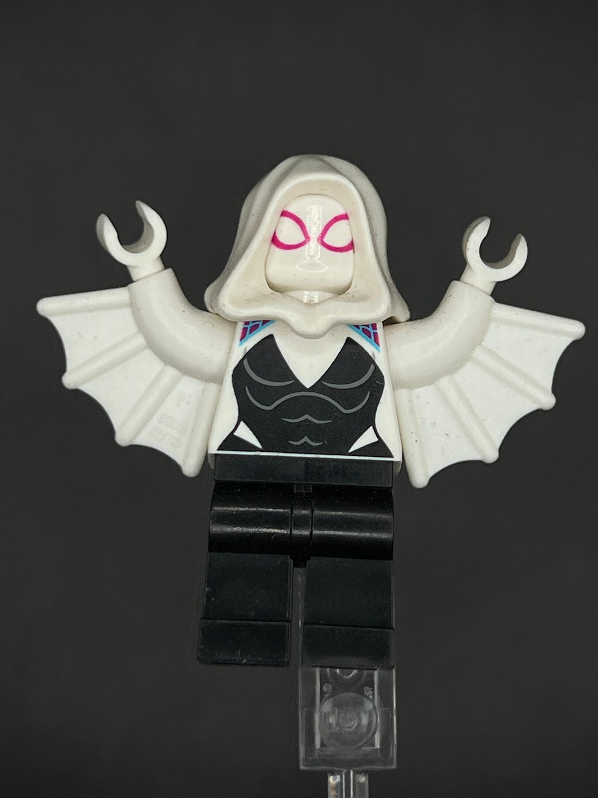LEGO Minifigura Ghost Spider Murcielaga - Marvel Épica