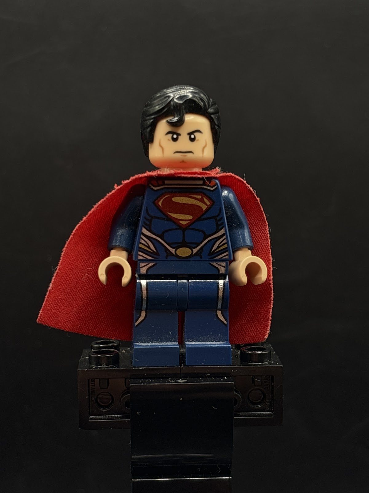 Superman - Dark Blue Suit, Starched Fabric Cape - Foto real - DagaBlocks