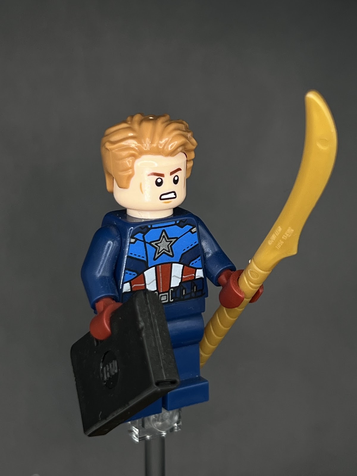 LEGO Minifigura Capitan America Manos Rojas Trasero - Marvel Legendaria