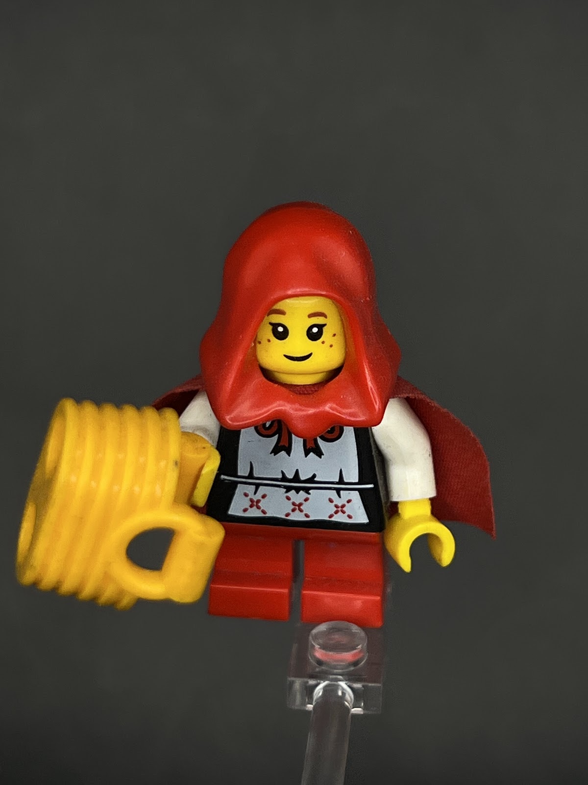 LEGO Minifigura Grandma Visitor - Colección Épica