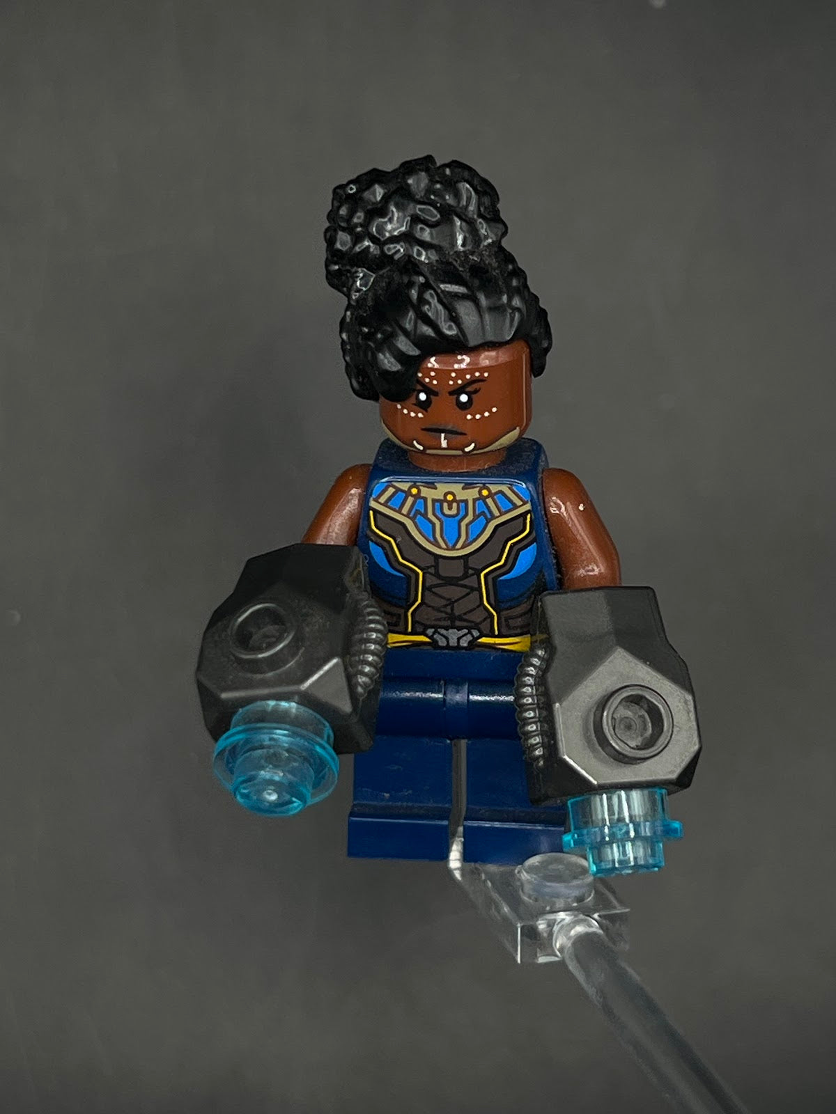 LEGO Minifigura Shuri - Marvel Épica