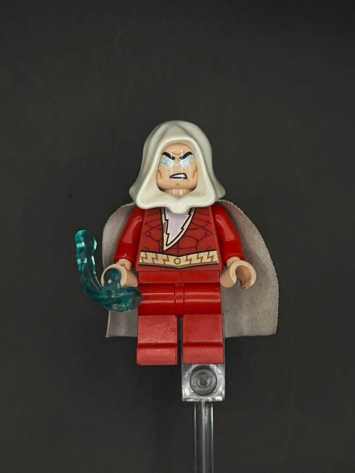 LEGO Minifigura Shazam - DC Épica