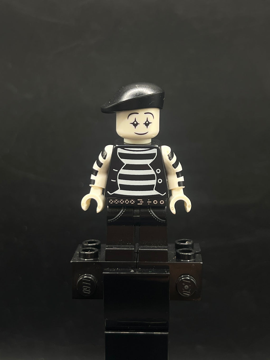 Mime, Series 2 (Minifigure Only without Stand and Accessories) - Foto real - DagaBlocks