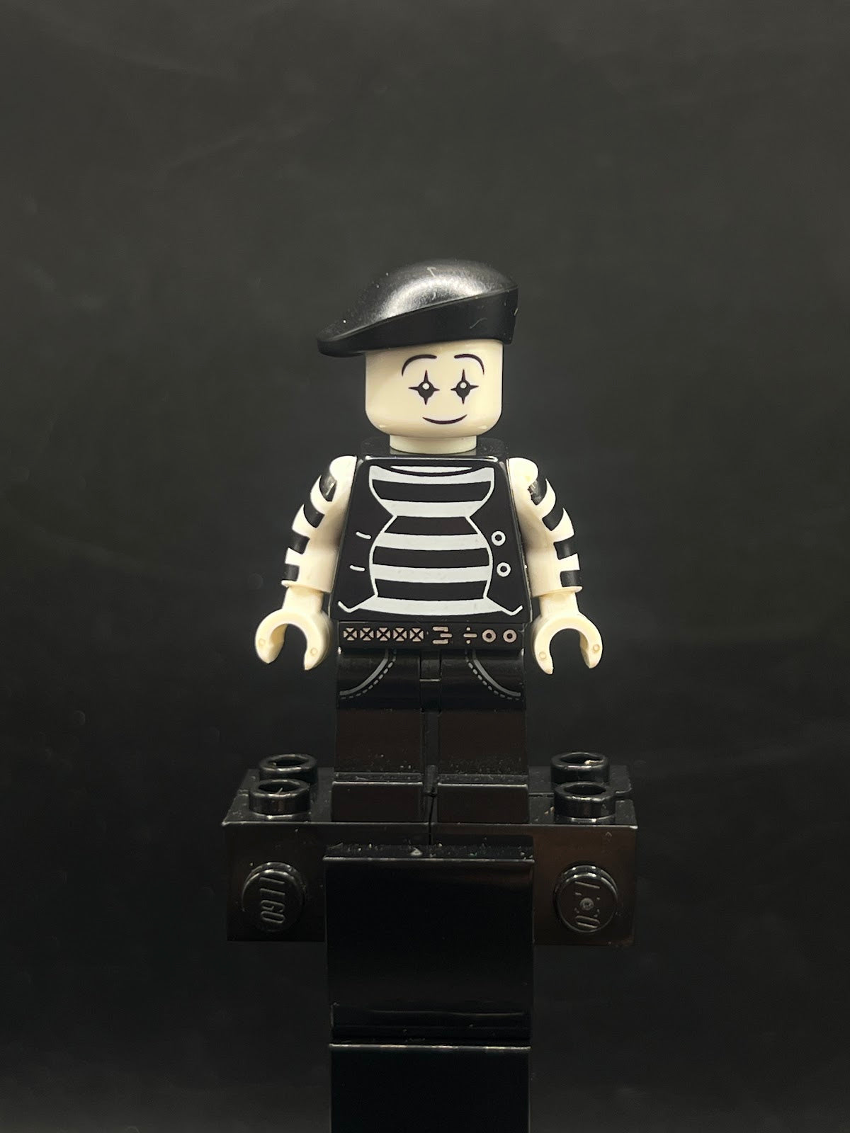 Mime, Series 2 (Minifigure Only without Stand and Accessories) - Foto real - DagaBlocks