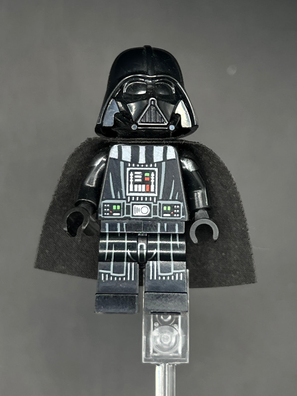 LEGO Minifigura Darth Vader Capa Tradicional - Star Wars Épica